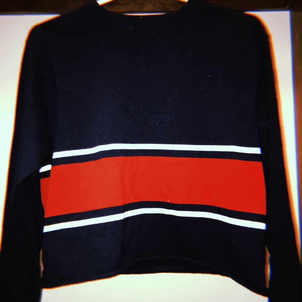 like new tommy hilflinger crop top